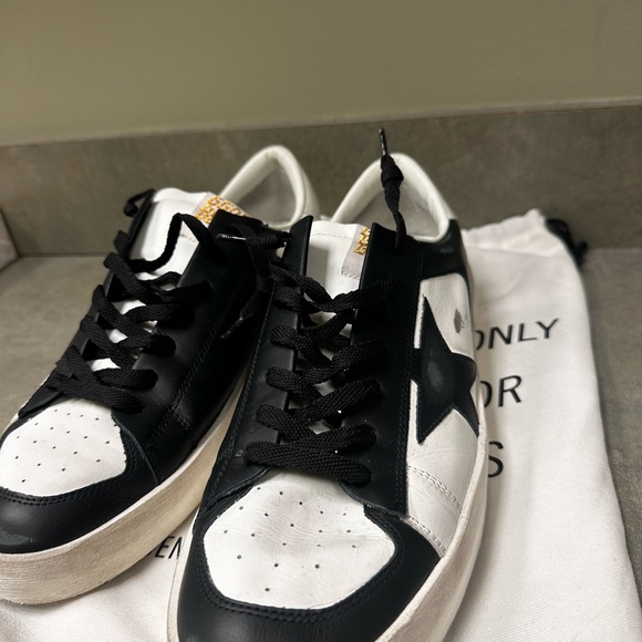 Never worn men’s golden goose stardan - Picture 5 of 6